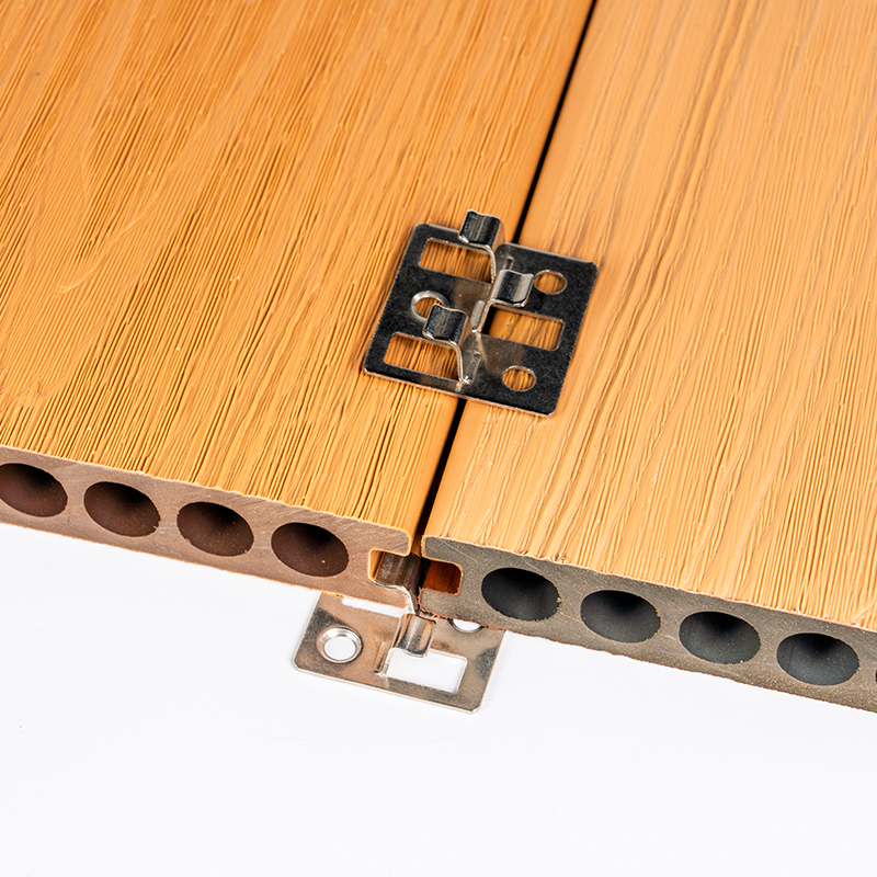Klip Keluli Tahan Karat Untuk Decking Komposit