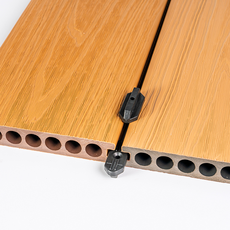 Klip Keluli Tahan Karat Untuk Decking Komposit